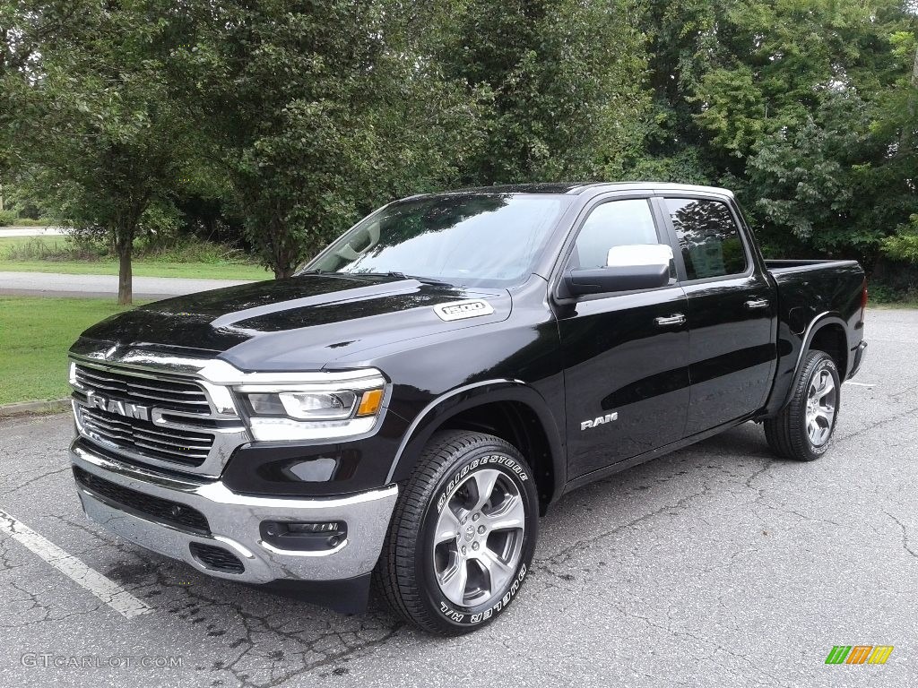 2019 1500 Laramie Crew Cab 4x4 - Diamond Black Crystal Pearl / Black photo #2