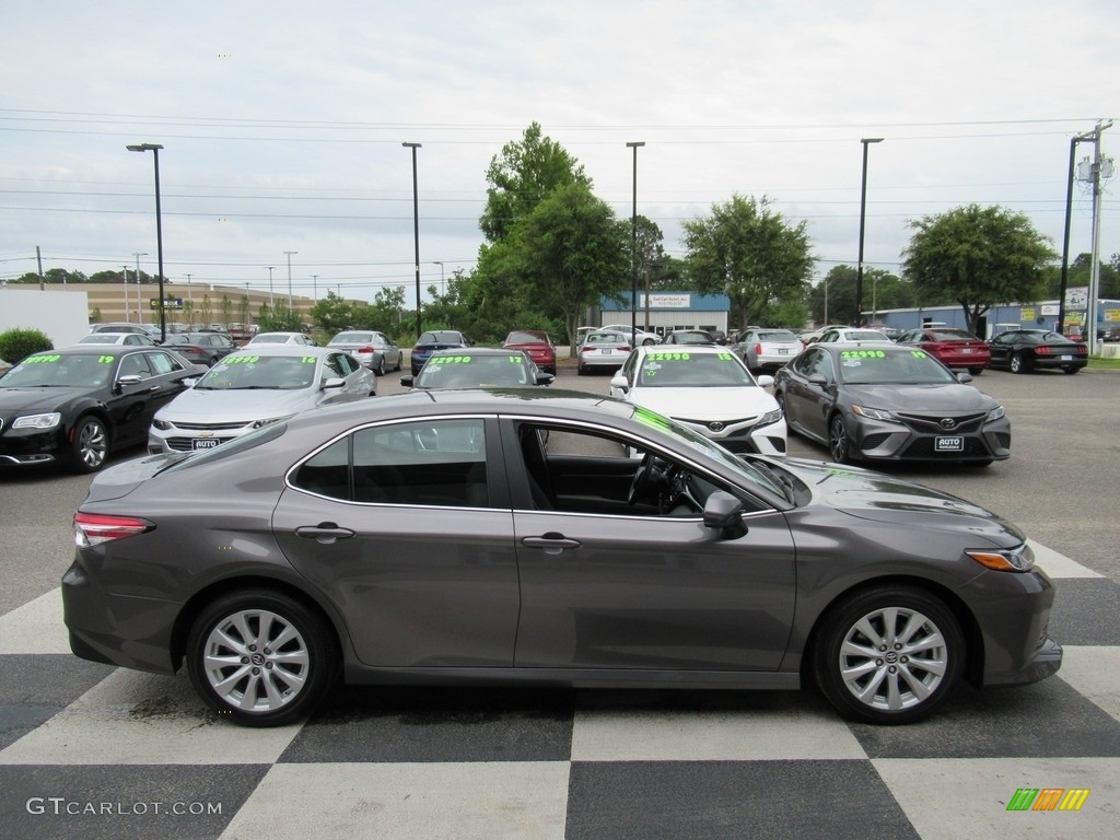 2018 Camry LE - Predawn Gray Mica / Black photo #3