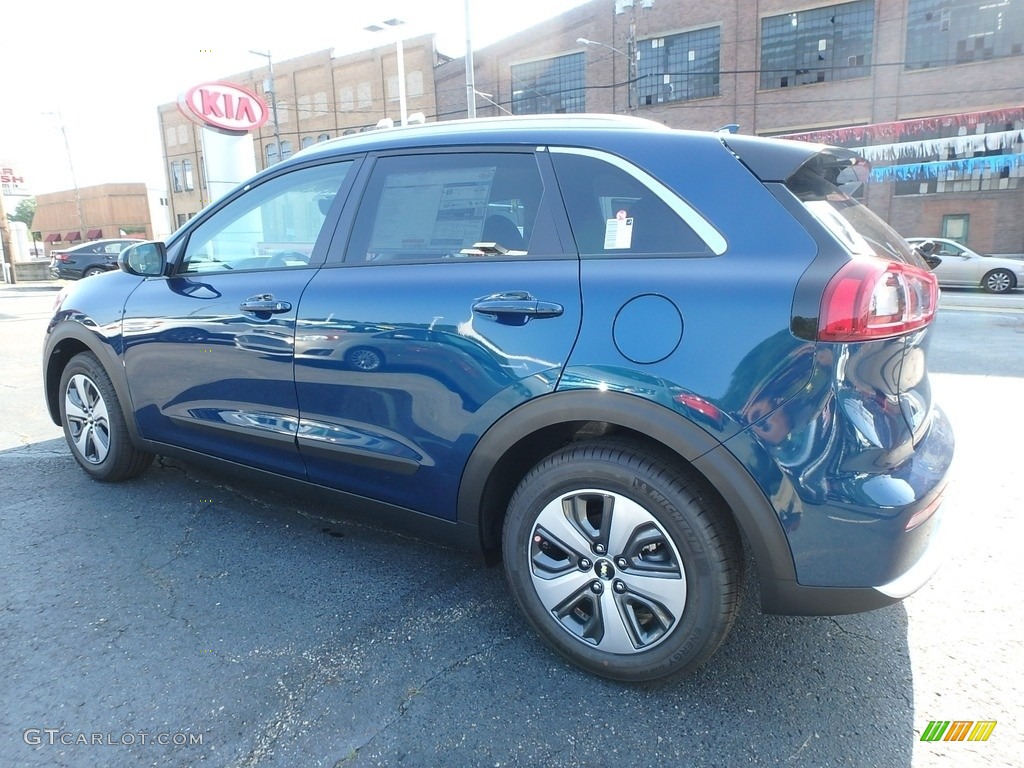 2019 Niro LX Hybrid - Deep Cerulean Blue / Black photo #5