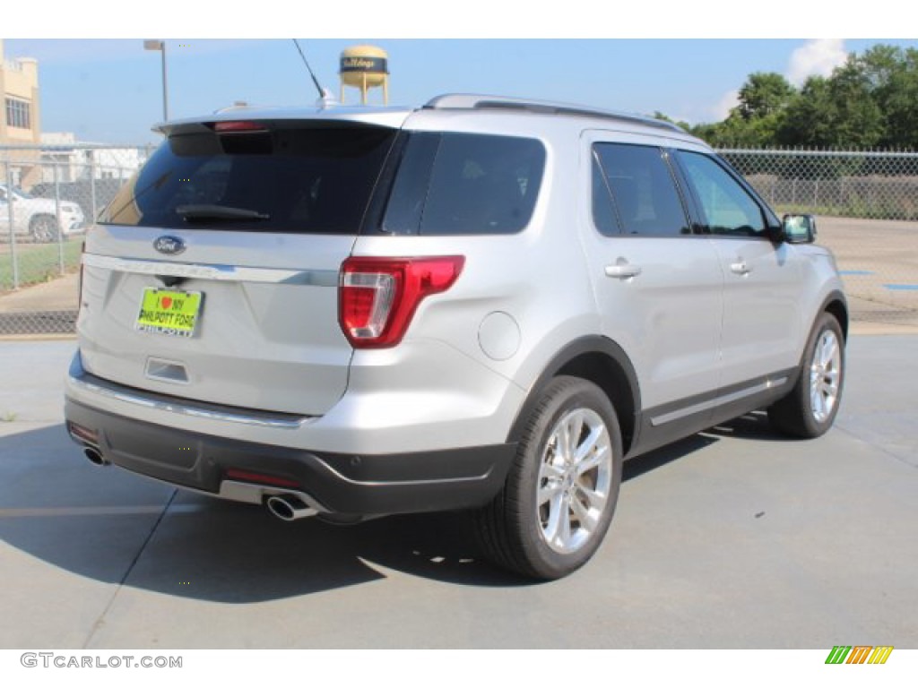 2018 Explorer XLT - Ingot Silver / Ebony Black photo #9