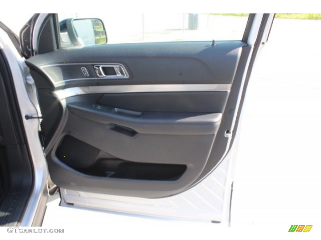2018 Explorer XLT - Ingot Silver / Ebony Black photo #28