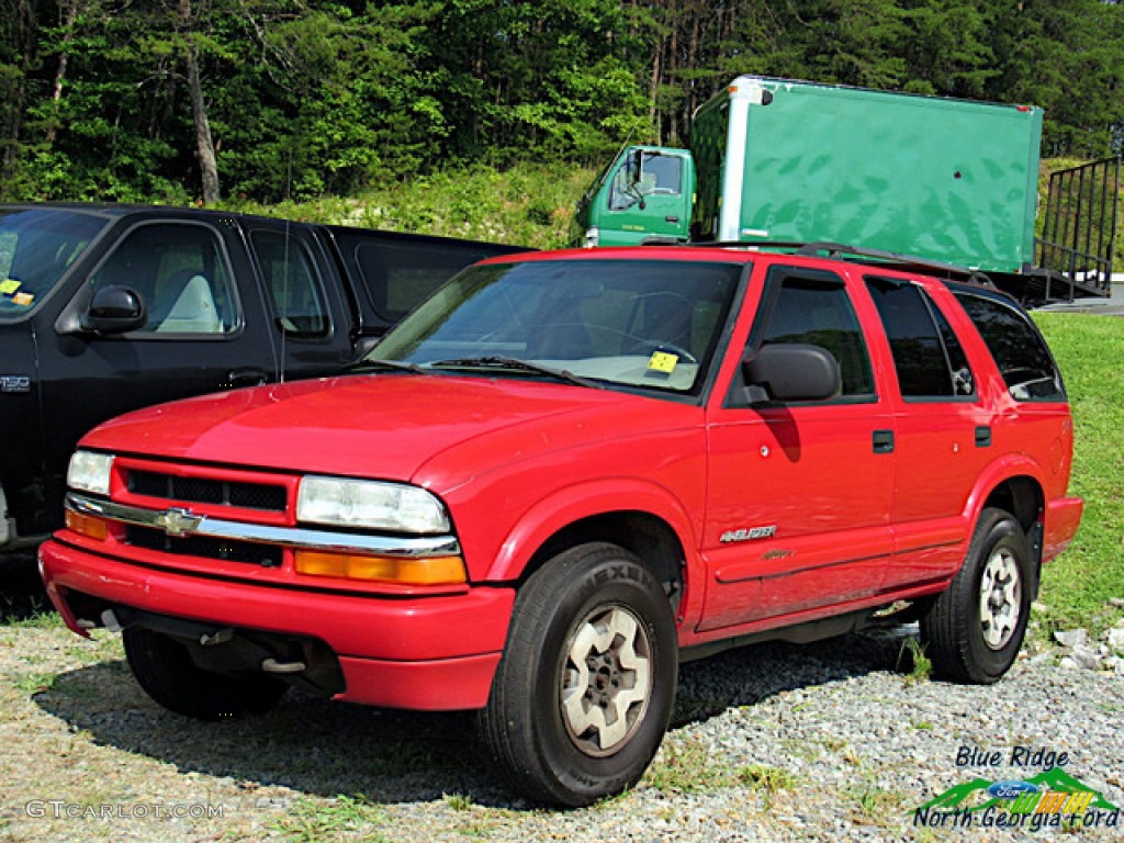 2004 Blazer LS 4x4 - Victory Red / Medium Gray photo #1