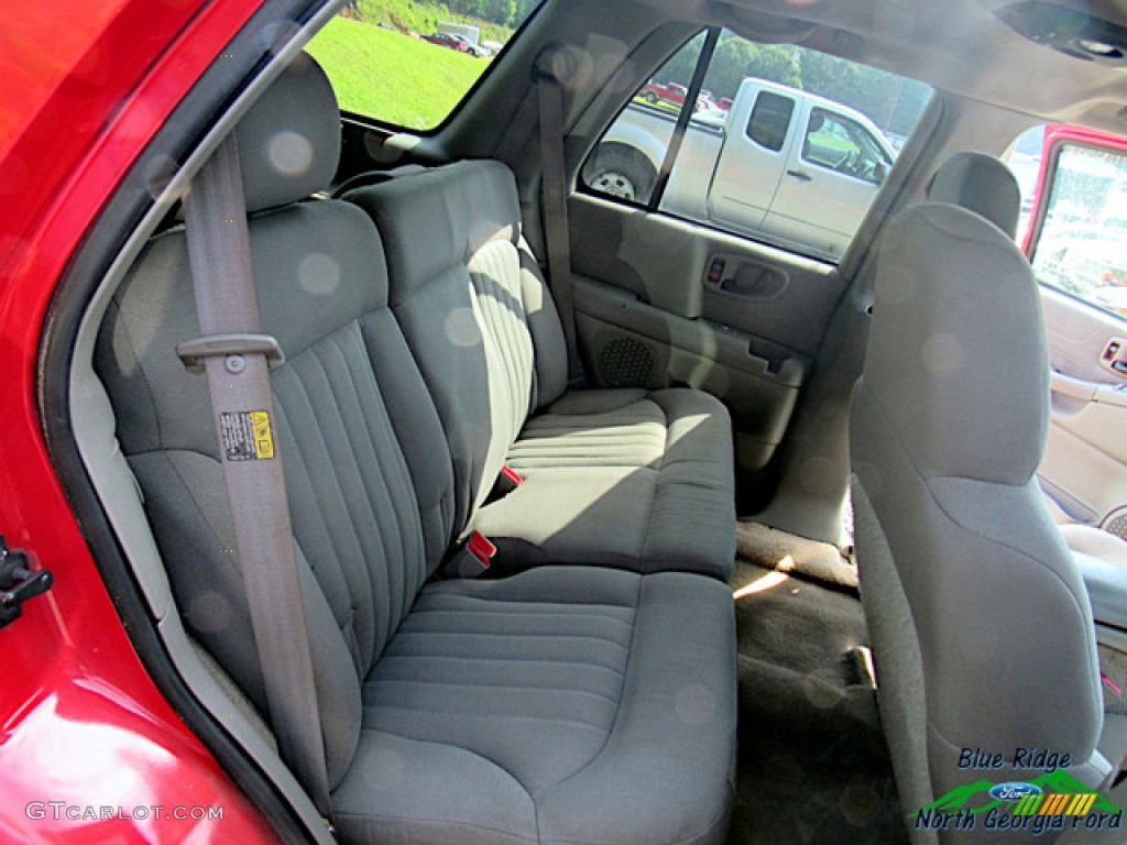 2004 Blazer LS 4x4 - Victory Red / Medium Gray photo #8