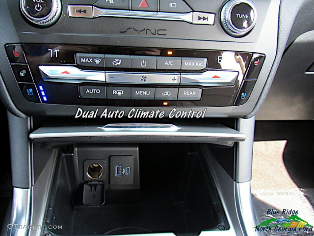 2020 Explorer Limited - Magnetic Metallic / Sandstone photo #25