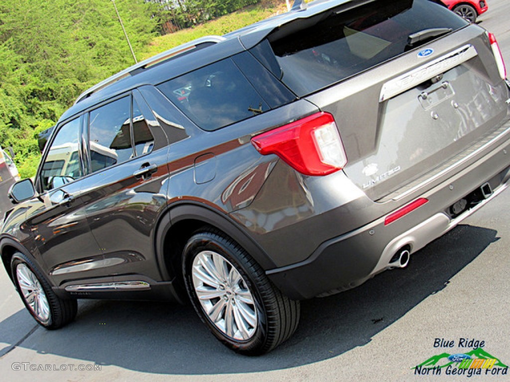 2020 Explorer Limited - Magnetic Metallic / Sandstone photo #37
