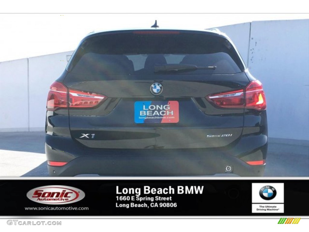 2019 X1 sDrive28i - Jet Black / Black photo #3