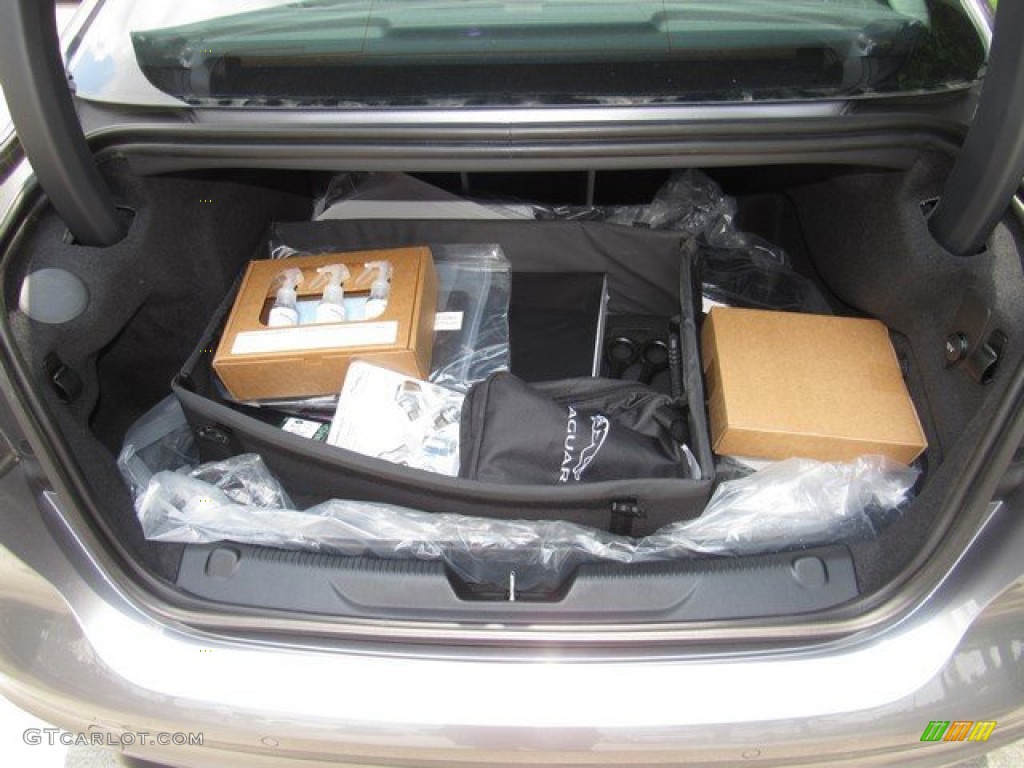 2020 Jaguar XE S Trunk Photo #134586937