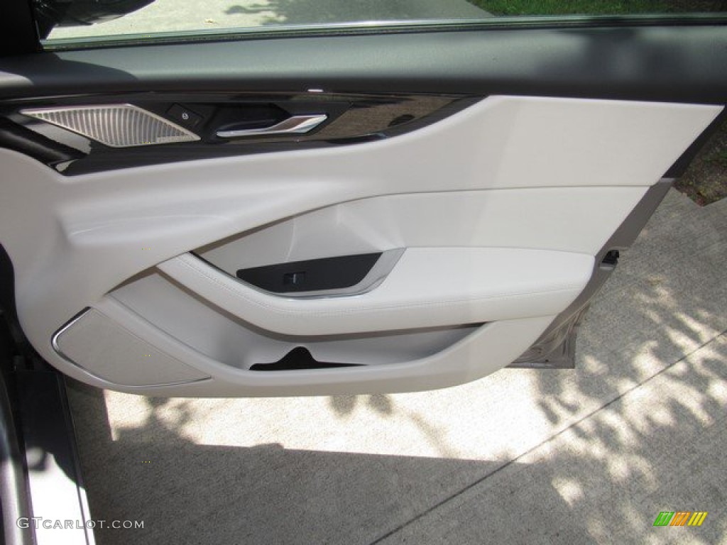 2020 Jaguar XE S Light Oyster Door Panel Photo #134586949