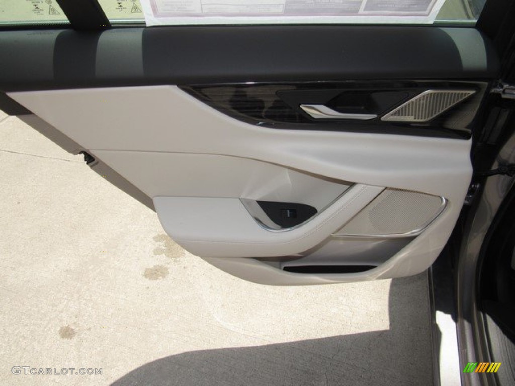 2020 Jaguar XE S Light Oyster Door Panel Photo #134586955