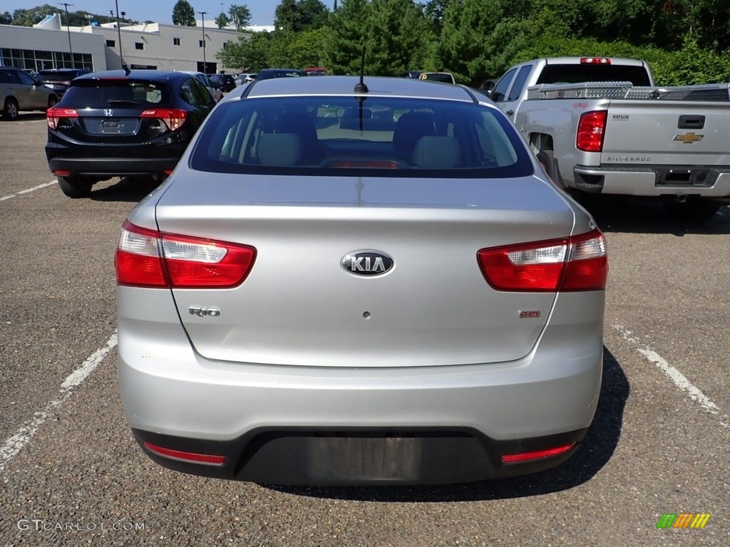 2013 Rio LX Sedan - Bright Silver / Black photo #3