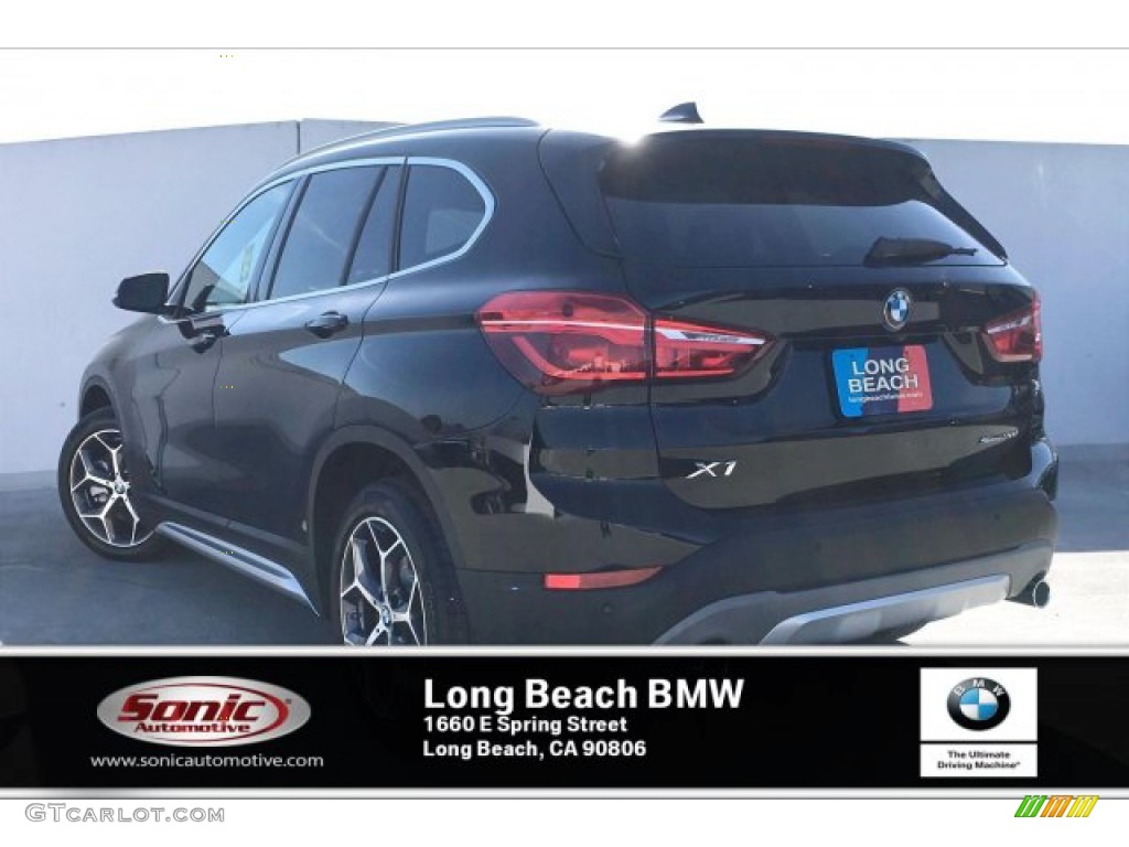 2019 X1 sDrive28i - Jet Black / Black photo #2