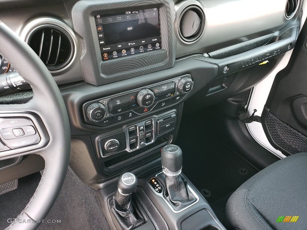2019 Jeep Wrangler Unlimited Sport 4x4 Controls Photo #134589460