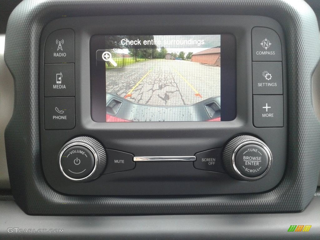 2020 Jeep Gladiator Sport 4x4 Controls Photo #134590447