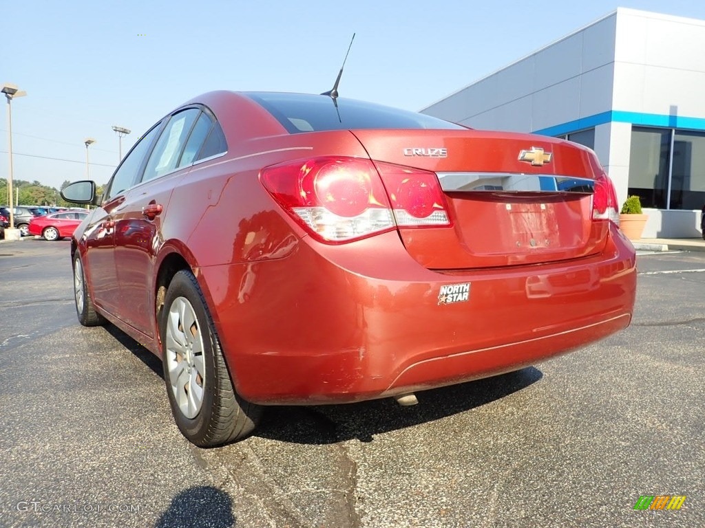 2012 Cruze LS - Autumn Red Metallic / Jet Black/Medium Titanium photo #5