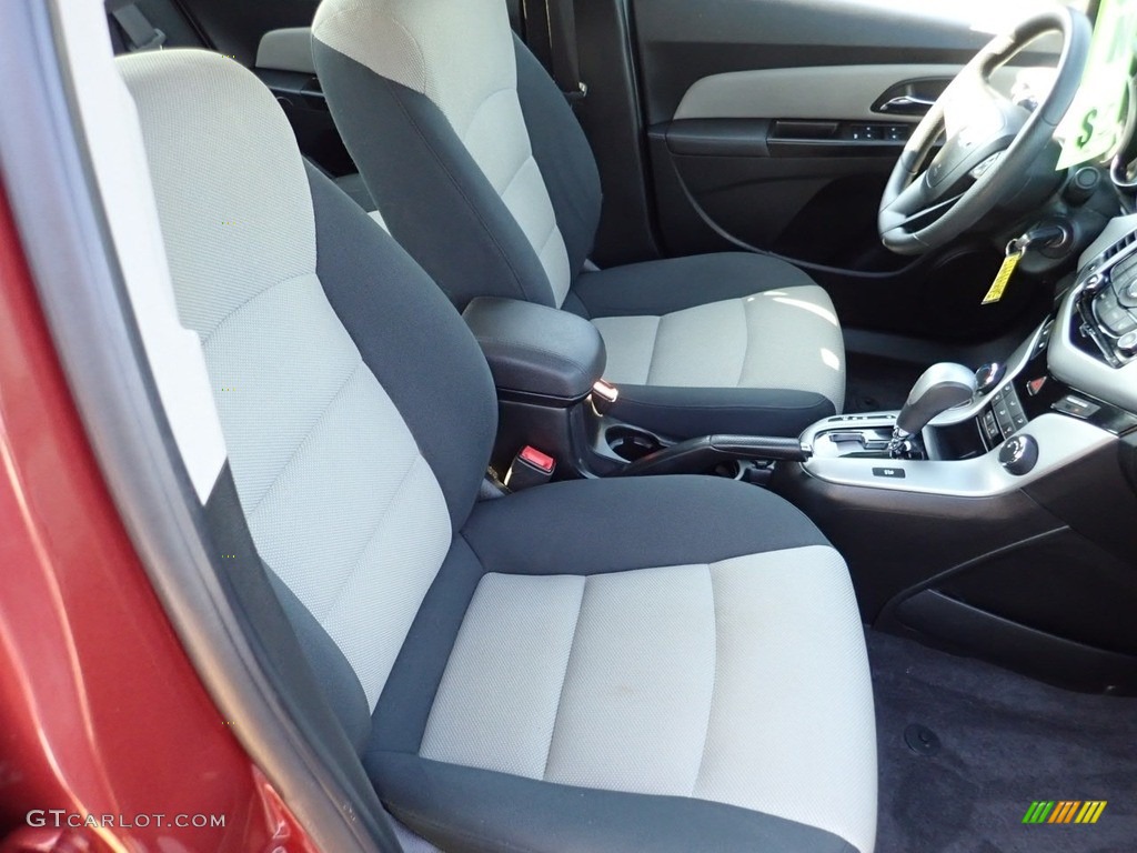2012 Cruze LS - Autumn Red Metallic / Jet Black/Medium Titanium photo #15