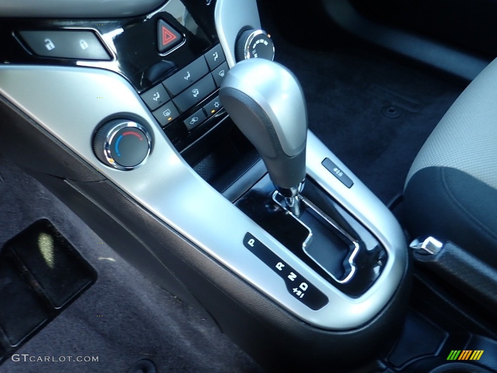 2012 Cruze LS - Autumn Red Metallic / Jet Black/Medium Titanium photo #26
