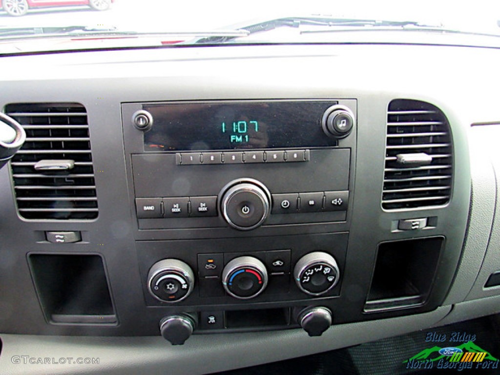 2011 Silverado 1500 Regular Cab - Victory Red / Dark Titanium photo #14