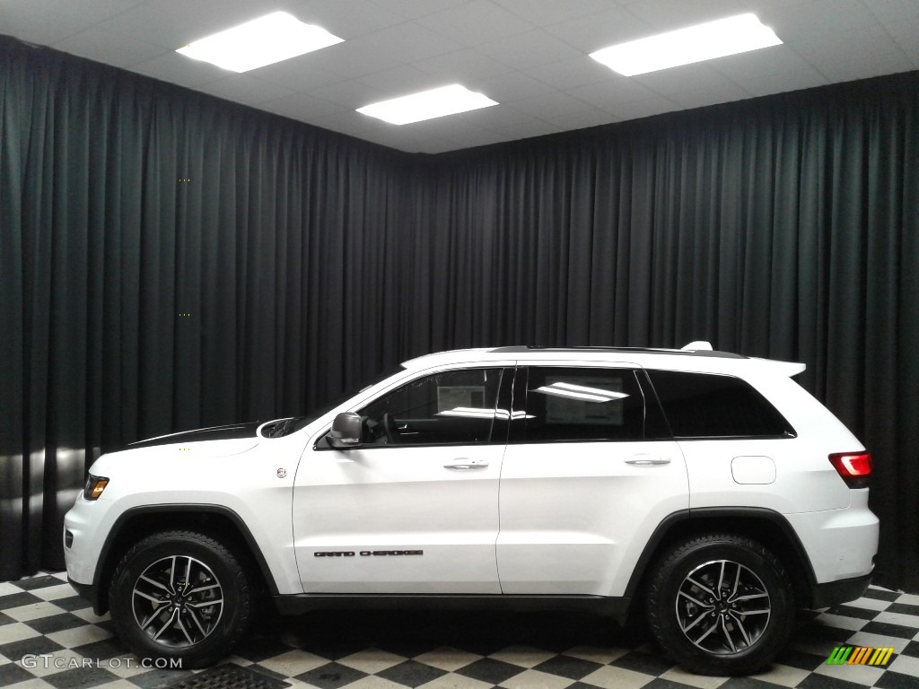 2019 Grand Cherokee Trailhawk 4x4 - Bright White / Ruby Red/Black photo #1