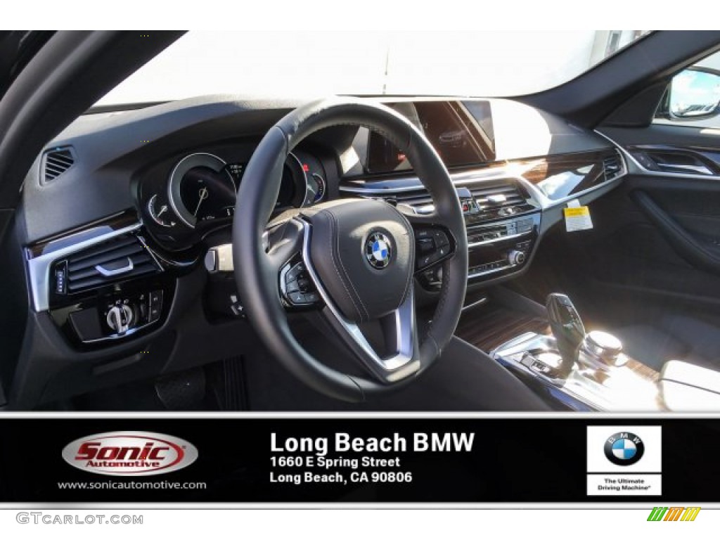 2019 5 Series 540i Sedan - Black Sapphire Metallic / Black photo #4