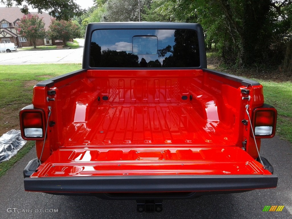 2020 Gladiator Sport 4x4 - Firecracker Red / Black photo #12