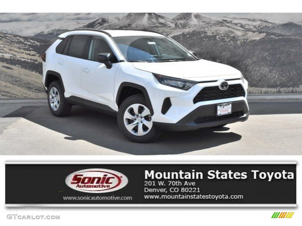 2019 RAV4 LE AWD - Super White / Black photo #1