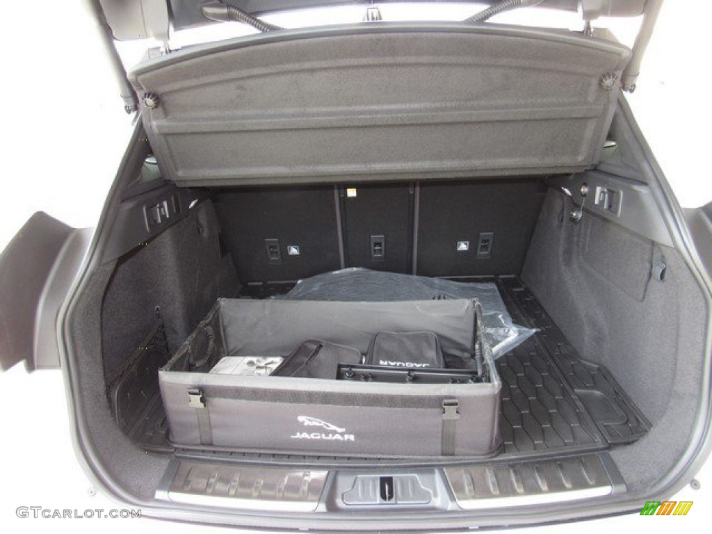 2020 Jaguar F-PACE SVR Trunk Photo #134618607
