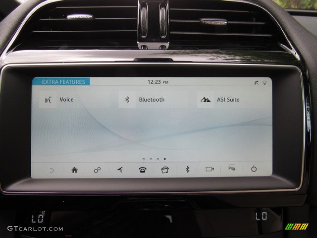 2020 Jaguar F-PACE 25t Premium Controls Photo #134619414
