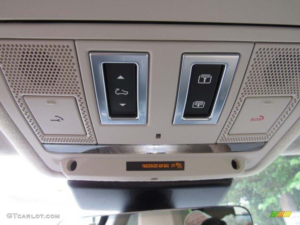 2020 Jaguar F-PACE 25t Premium Controls Photos