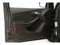 Magnetic - Focus SE Sedan Photo No. 4