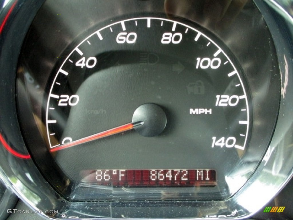 2010 G6 Sedan - Summit White / Ebony photo #14