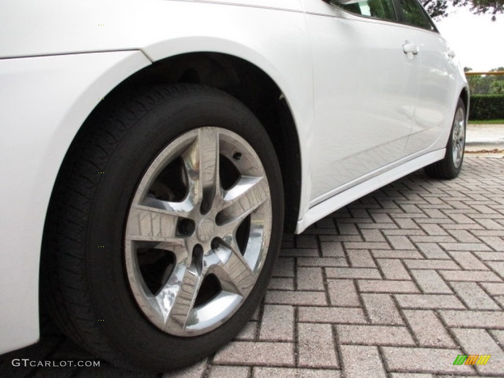 2010 G6 Sedan - Summit White / Ebony photo #23