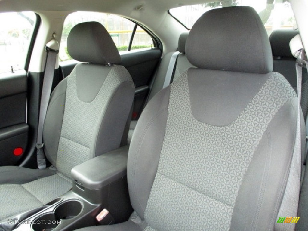 2010 G6 Sedan - Summit White / Ebony photo #47