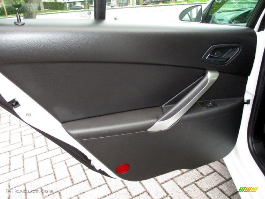 2010 G6 Sedan - Summit White / Ebony photo #48