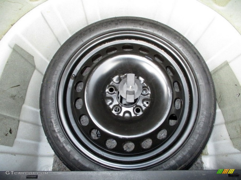 2010 G6 Sedan - Summit White / Ebony photo #65