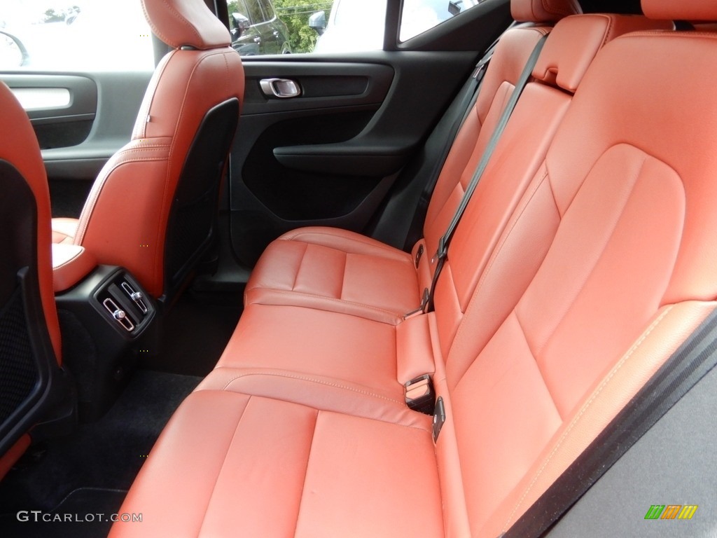2019 Volvo XC40 T5 Momentum AWD Rear Seat Photo #134639144