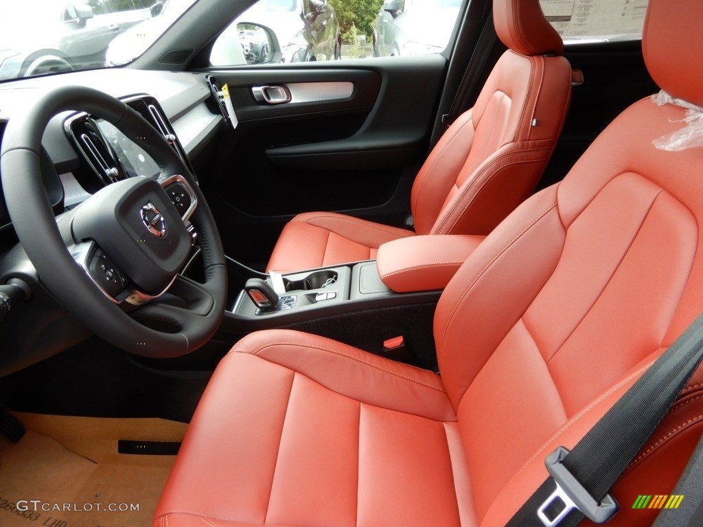 Oxide Red/Charcoal Interior 2020 Volvo XC40 T5 Momentum AWD Photo #134639954