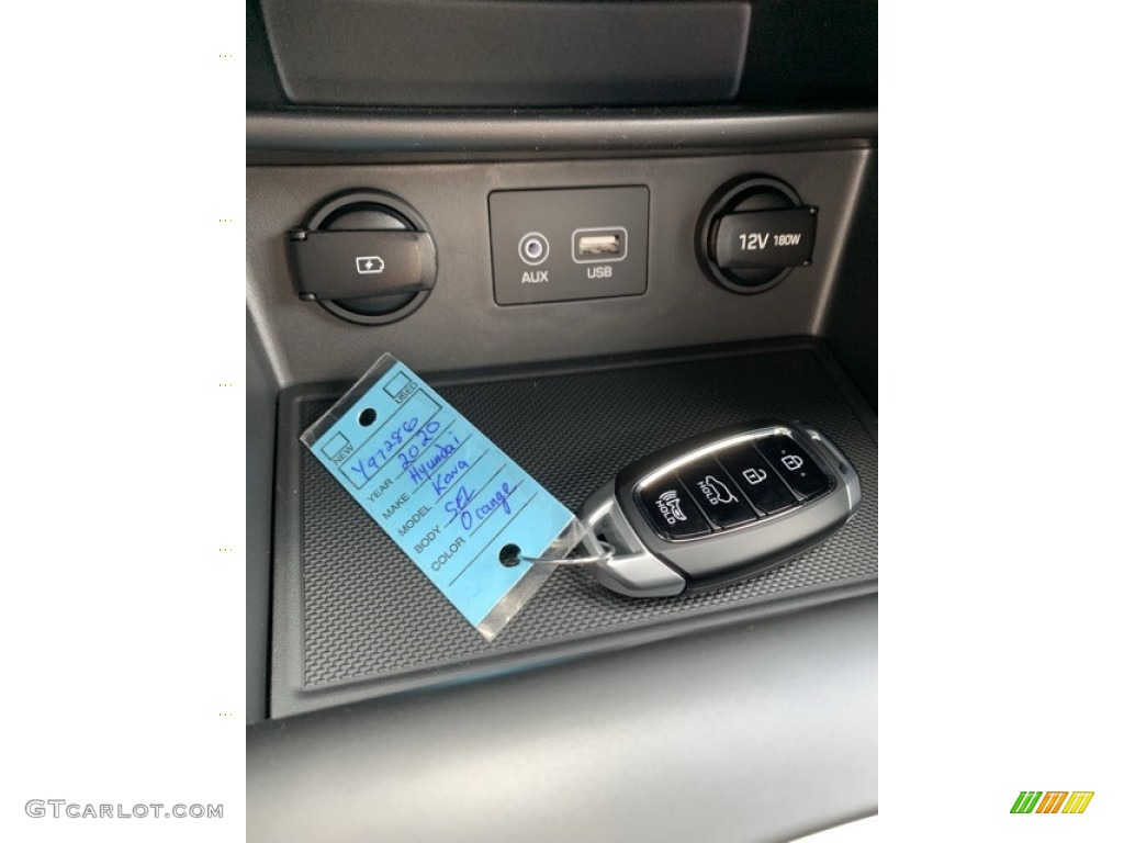 2020 Hyundai Kona SEL AWD Keys Photos