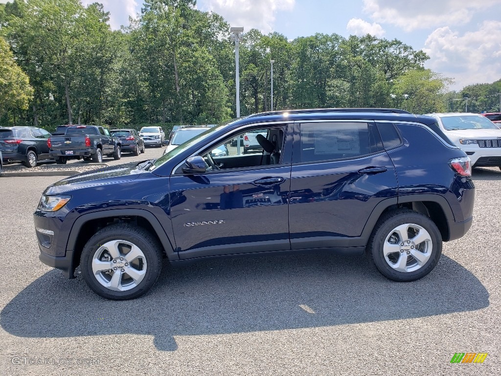 2019 Compass Latitude 4x4 - Jazz Blue Pearl / Black photo #3