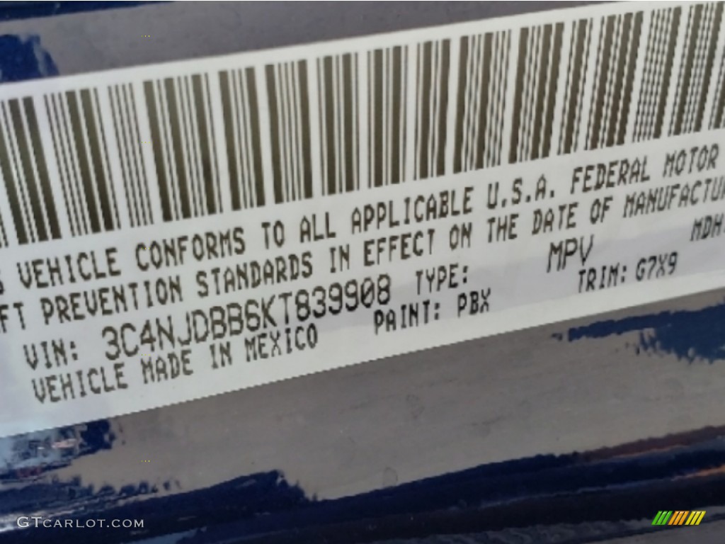 2019 Compass Latitude 4x4 - Jazz Blue Pearl / Black photo #9