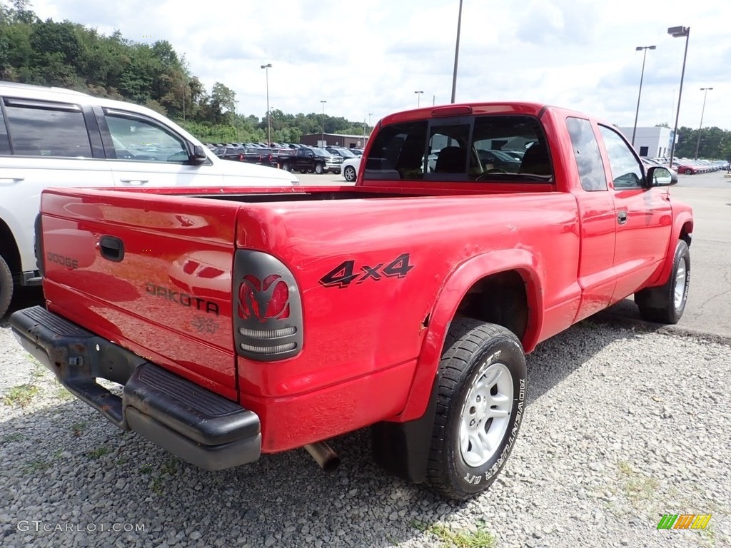 2003 Dakota SXT Club Cab 4x4 - Flame Red / Dark Slate Gray photo #4