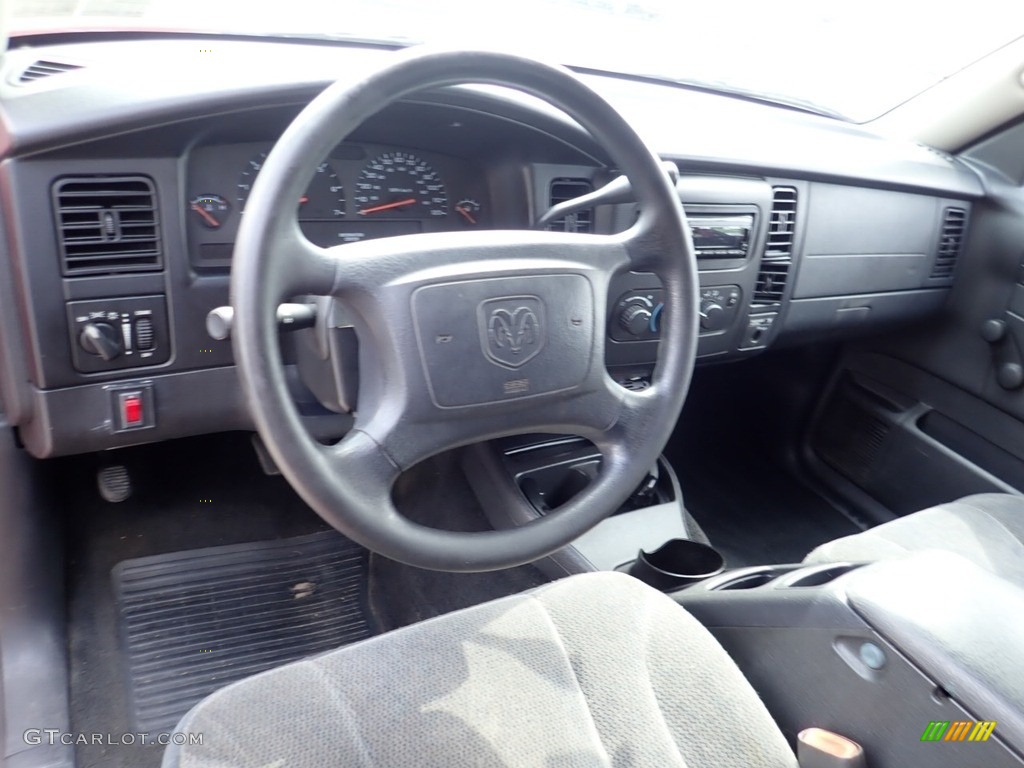 2003 Dakota SXT Club Cab 4x4 - Flame Red / Dark Slate Gray photo #10