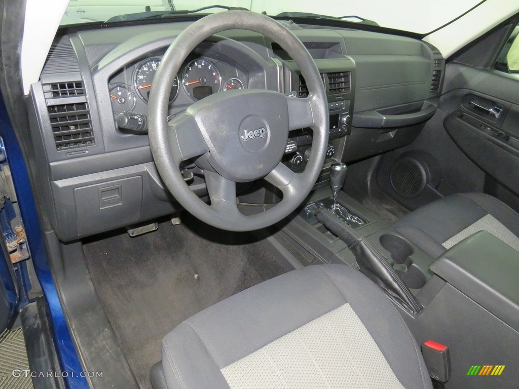 2010 Liberty Sport 4x4 - Deep Water Blue Pearl / Dark Slate Gray photo #20