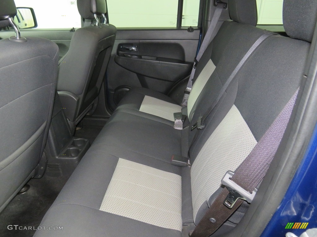 2010 Liberty Sport 4x4 - Deep Water Blue Pearl / Dark Slate Gray photo #23