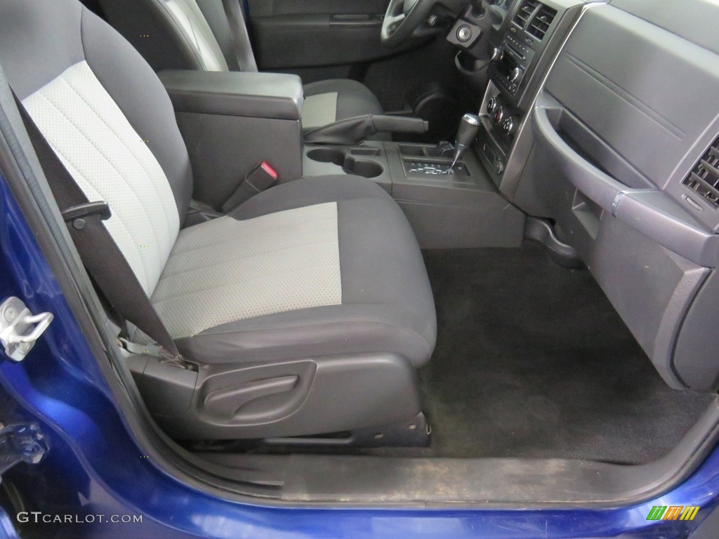 2010 Liberty Sport 4x4 - Deep Water Blue Pearl / Dark Slate Gray photo #28