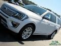 White Platinum Metallic Tri-Coat - Expedition Platinum 4x4 Photo No. 37