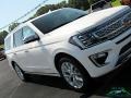 White Platinum Metallic Tri-Coat - Expedition Platinum 4x4 Photo No. 38
