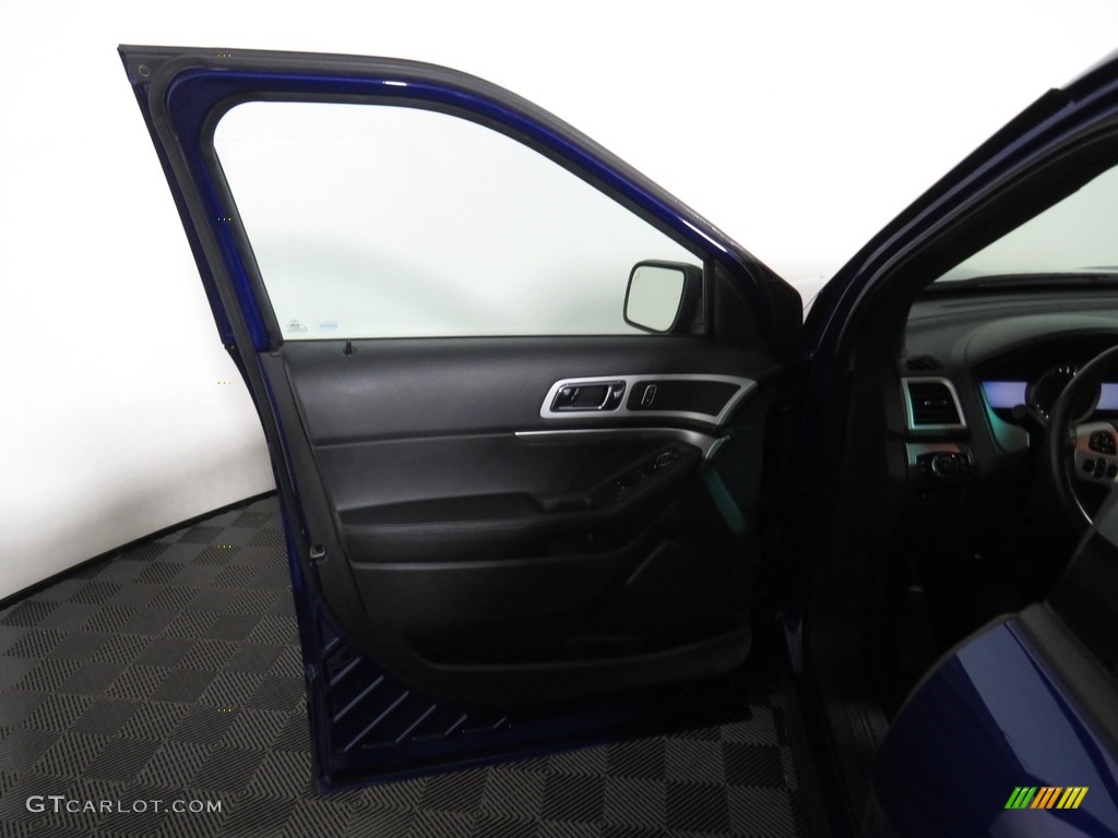 2013 Explorer XLT 4WD - Deep Impact Blue Metallic / Charcoal Black photo #18