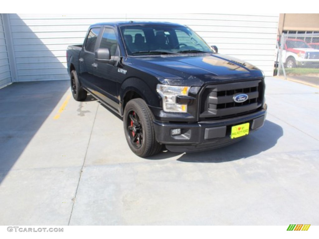 2016 F150 XL SuperCrew - Shadow Black / Medium Earth Gray photo #2
