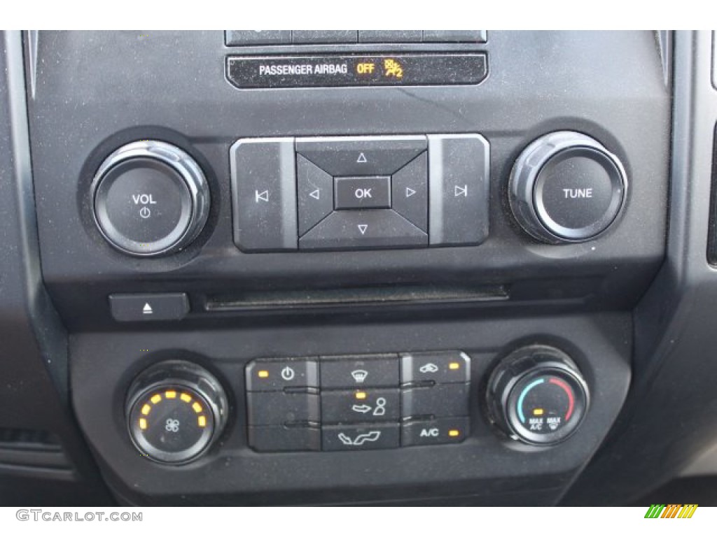 2016 F150 XL SuperCrew - Shadow Black / Medium Earth Gray photo #16