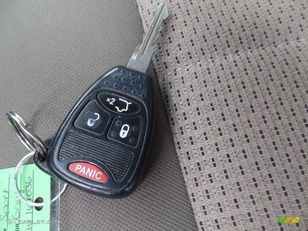 2010 Liberty Sport 4x4 - Dark Charcoal Pearl / Dark Slate Gray photo #17